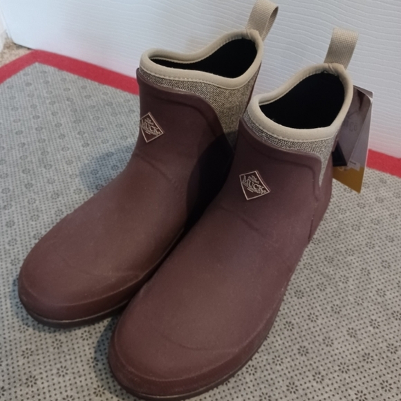 Muck Women's Originals Ankle, Rum Raisin/Tweed Herringbone sold out on website - Picture 2 of 16